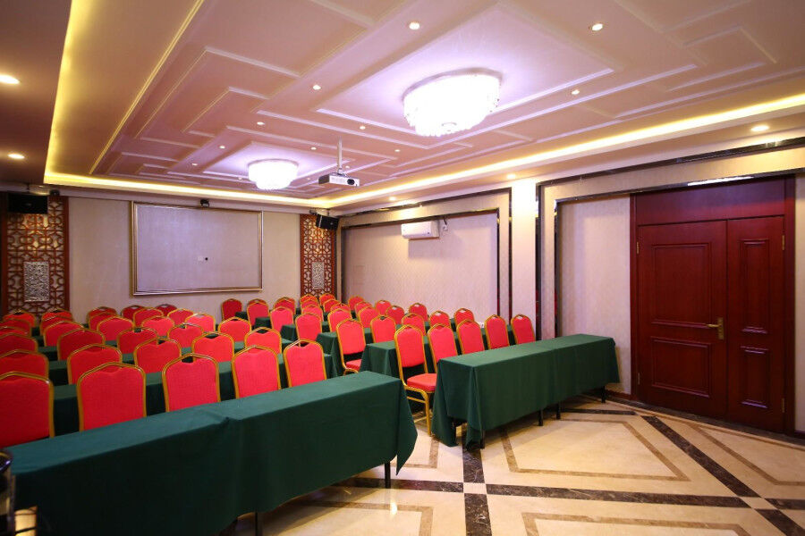 Chonpines Hotel Changchun Exterior foto